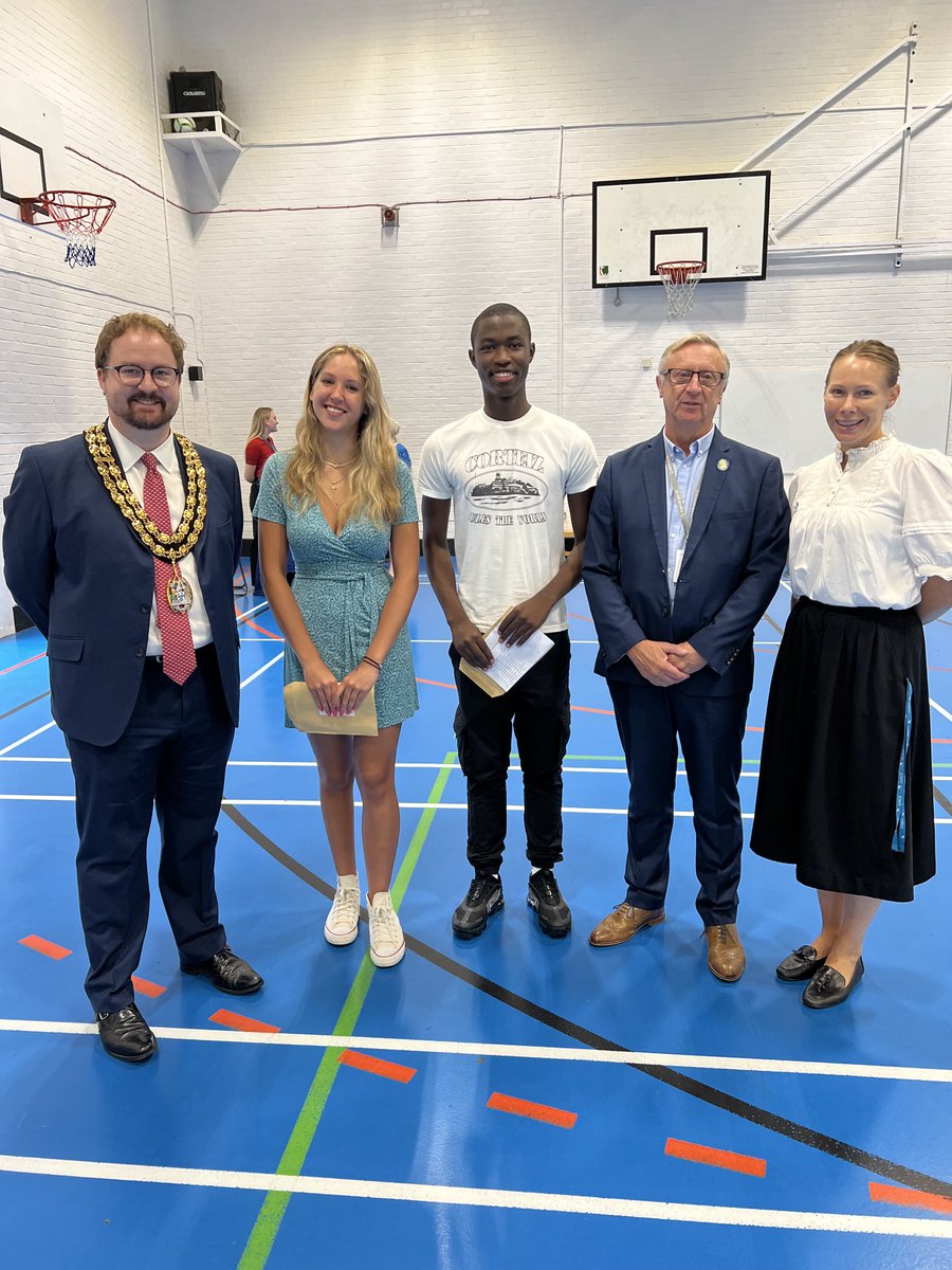 AttTrimmer's tweet photo. Honoured to share in the results day at Hathaway Academy today. Lots of happy faces and recognition of all that hard work. Head boy and Head girl pictured here after opening a tremendous set of results each. Well done everybody and congratulations to the staff for all that work! https://t.co/825tUkz3MI