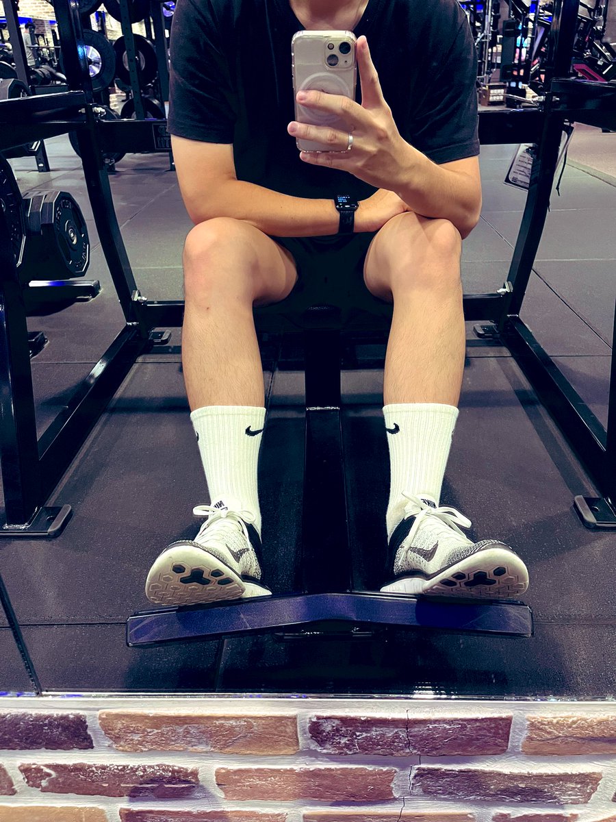 🥵🥵
#白襪 #長襪 #腿控 #原味襪子