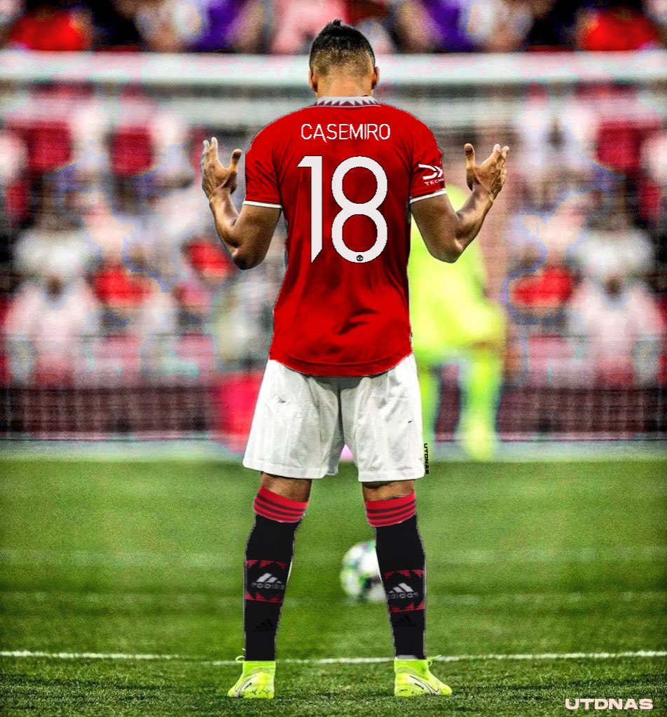 UtdXclusive's tweet photo. 📝 - Casemiro will train with the #mufc first team today. Work permit sorted. [@AlvarodeGrado] https://t.co/pMmvKo5fd2