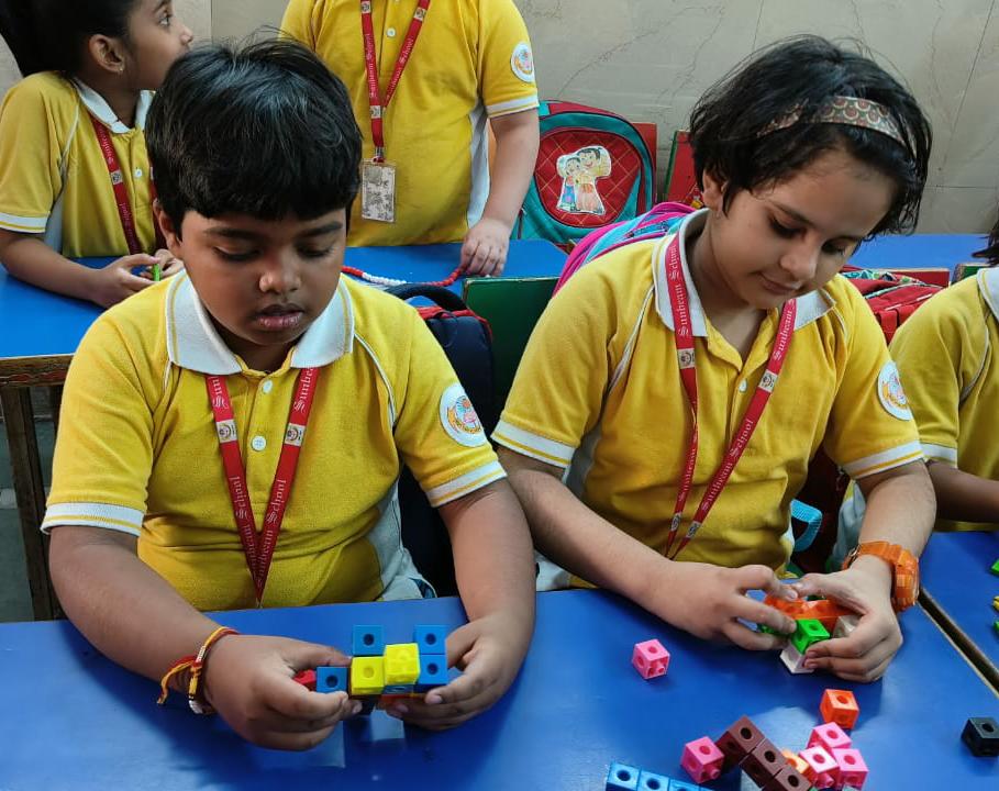 AnpSunbeam's tweet photo. ACTIVITIES THROUGH JODO GYAN MATERIAL MAKES MATHEMATICS FUN!

Junior school students enjoying and learning mathematical concepts using innovative Jodo Gyan TLMs. https://t.co/FXoPKiovjN