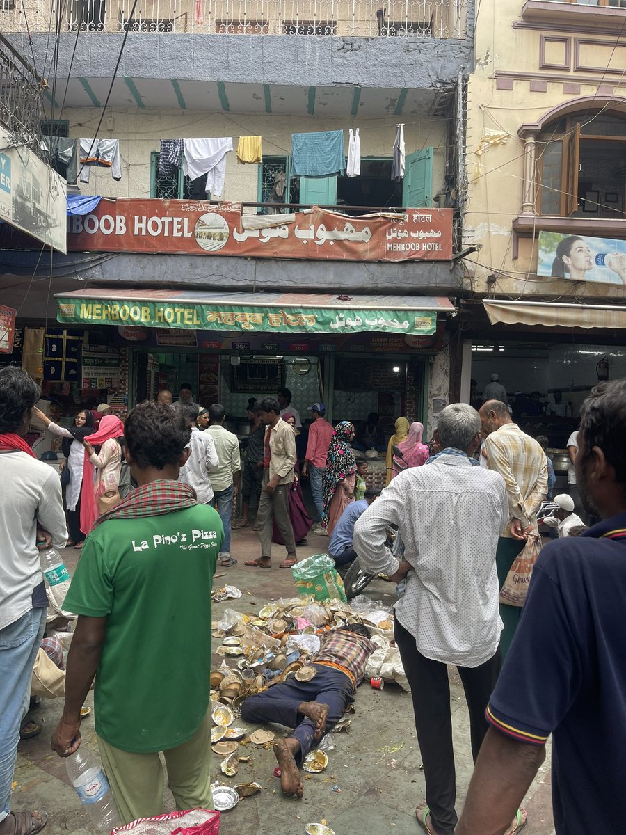 thedelhiwalla's tweet photo. in the city… public at a public place https://t.co/EFfq21KlPD