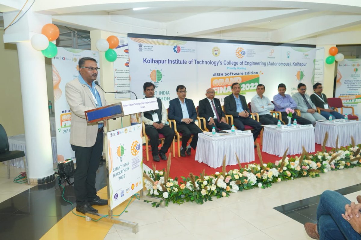 ajitspatil's tweet photo. Inauguration of local inauguration of SIH 2022.. Very happy to host 26 teams from 15 states.... Biggest Hackathon in the world..
#SIH2022, #PMO, #MOE https://t.co/YmxXc6GjYN