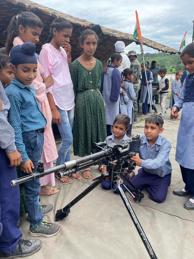 IftikarC's tweet photo. #IndianArmy  organised a weapon display showcasing the might of Indian Army and distributed furniture, books &amp; stationary #
IndianArmyPeoplesArmy #Christopher
#IndianArmyPeoplesArmy 
#طرف_علم 
#زد_ميديا 
#مليونية_ألكترونية_احبسو_مرتضي 
#فلسطين   
#justiceforkhadija https://t.co/sRkcTVA1D9