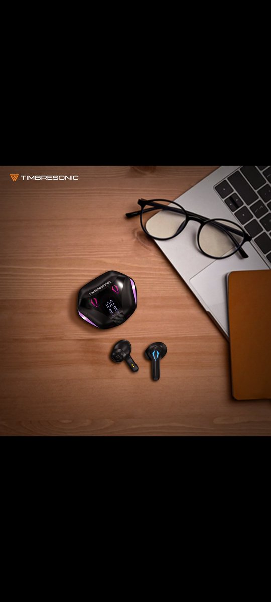 Timbre_Sonic's tweet photo. Functional and stylish - AerDock Pro is the perfect TWS headphone to use on the daily.
🔋 18-Hour Playback with Case
⚡Fast Charge Technology
⏰60ms Latency with Bluetooth 5.1

#TIMBRESONIC #SoundSystem #SoundDesign #AudioLover #BluetoothEarphones #AudioExperience #TWS https://t.co/swjJlHS6cK