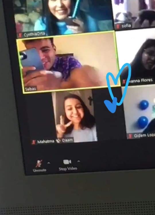 mahatma_damaris's tweet photo. Oficialmente es el #PDCDay 💙💙💙💙
@villalobossebas un año más apoyándote. Te amo y nunca superare el haberte conocido por zoom en pandemia. Fue muy toop, y aún espero verte en vivo y a todo color. "Hasta la siguiente semana o antes, si algo extraordinario ocurre" ❤️✨ https://t.co/KVOpQoM1RN