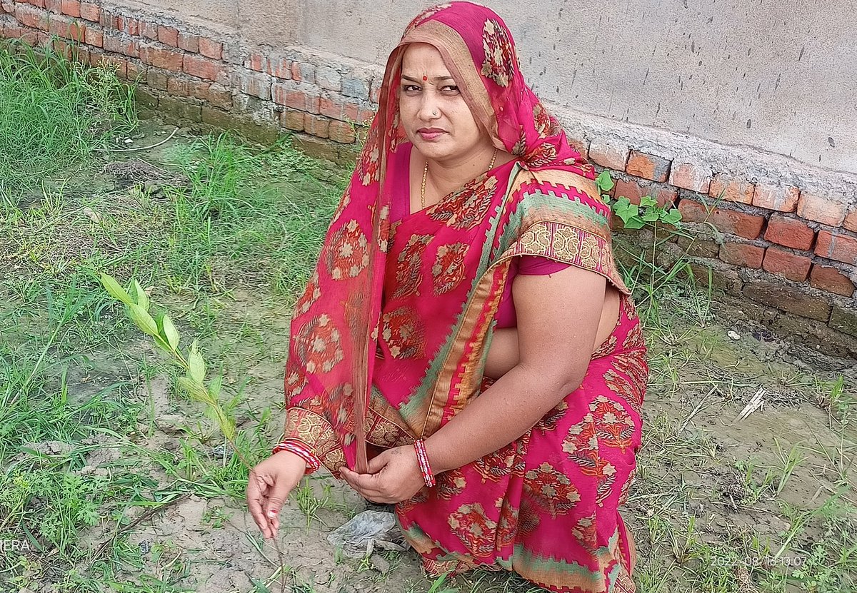 RoopamSaxena4's tweet photo. 🌳 #प्रकृति_मित्र  #nature_friend 🌳
Name : ANJU DEVI
Designation : S.M.
Address : PS KACCHPURA, SAIFAI
@shikshansamvad
@RedTapeMovement
@teachersclubup
@UNEP
@eriksolheim
@thisissanjubjp
@basicshiksha_up
साभार : मिशन शिक्षण संवाद प्रकृति मित्र परिवार https://t.co/C6HoyTlVDa