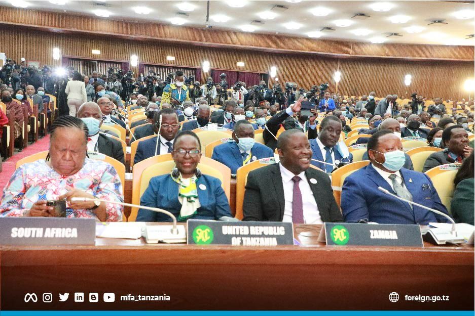mfa_tanzania's tweet photo. The President @SuluhuSamia on 17/08/2022 led the delegation of URT at the 42nd Ordinary Summit of SADC Heads of State and Government in Kinshasa DRC https://t.co/GwbjdTJtdb