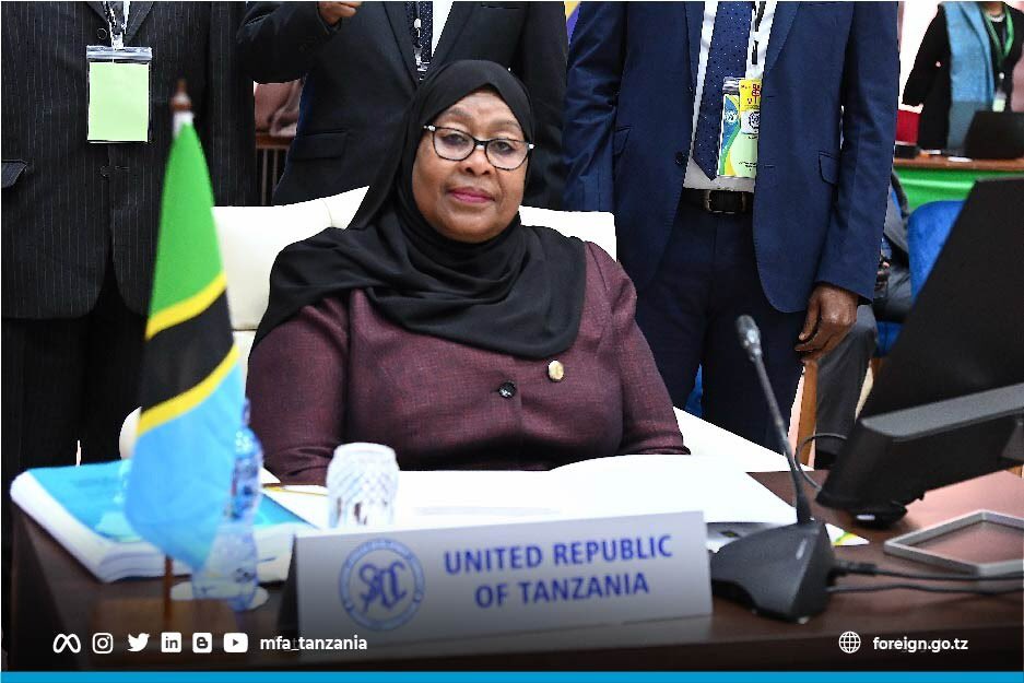 mfa_tanzania's tweet photo. The President @SuluhuSamia on 17/08/2022 led the delegation of URT at the 42nd Ordinary Summit of SADC Heads of State and Government in Kinshasa DRC https://t.co/GwbjdTJtdb