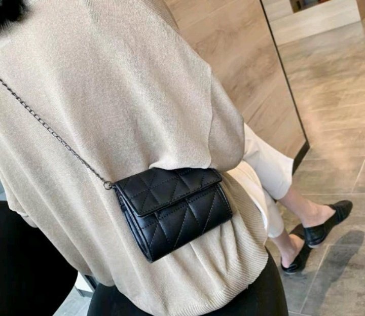 hnlxxnyxa's tweet photo. โญ Rekomendasi "Tas mini" murah meriah yang bisa kalian jadikan teman OOTD.
-Let'sGo!!!
#racunshopee #shopeeaffiliate #tasmini https://t.co/6BCG9FNPYq