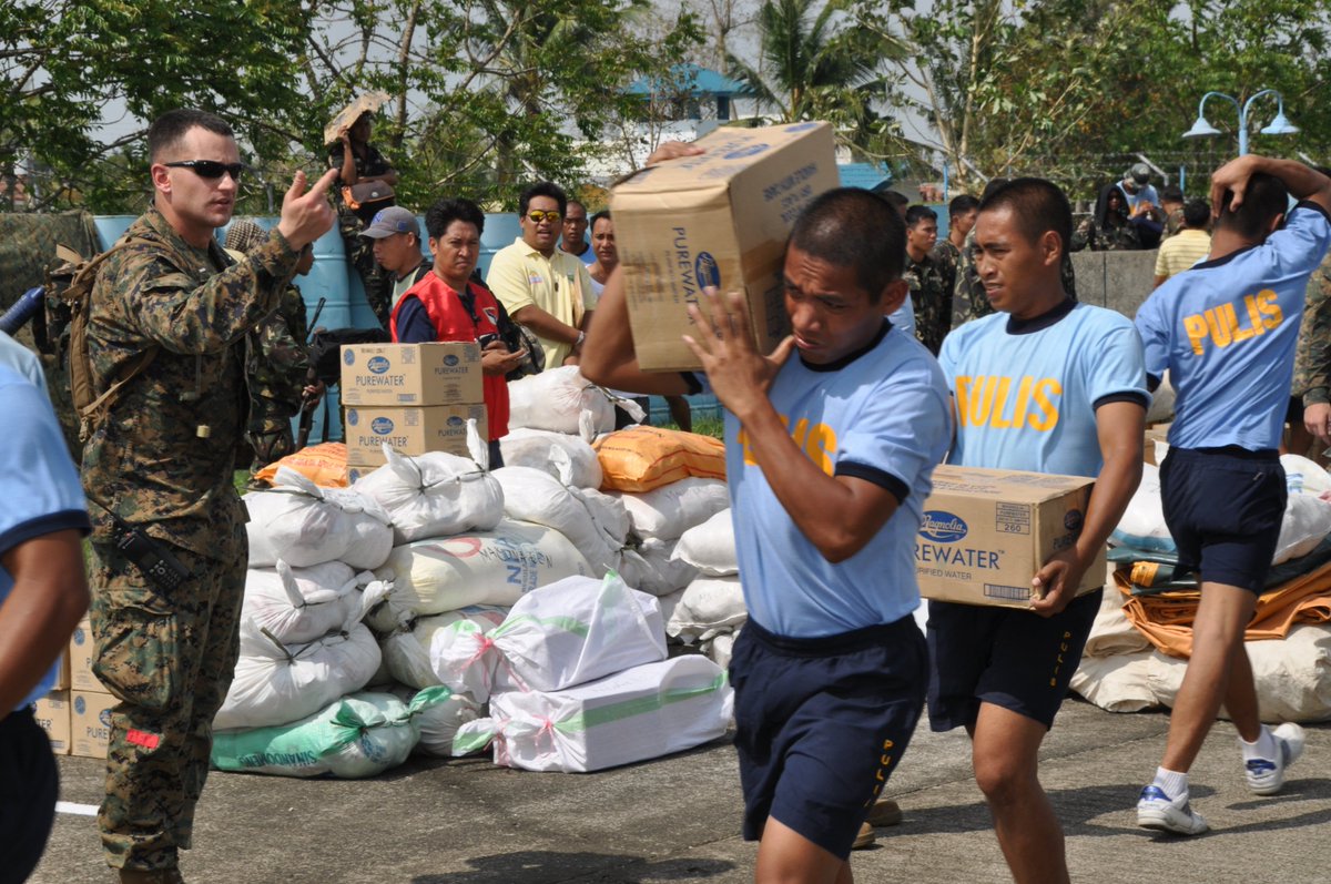 3d_MEB's tweet photo. Throwback Thursday- In October 2010, #3DMEB deployed to the Philippines to provide HADR in response to Typhoon Juan that struck the country during a bilateral exercise leaving 26 dead and 39 injured. #IIIMEF #IndoPacific #AlwaysReady #FirstToRespond #Rah https://t.co/Apcyb0ZCoK