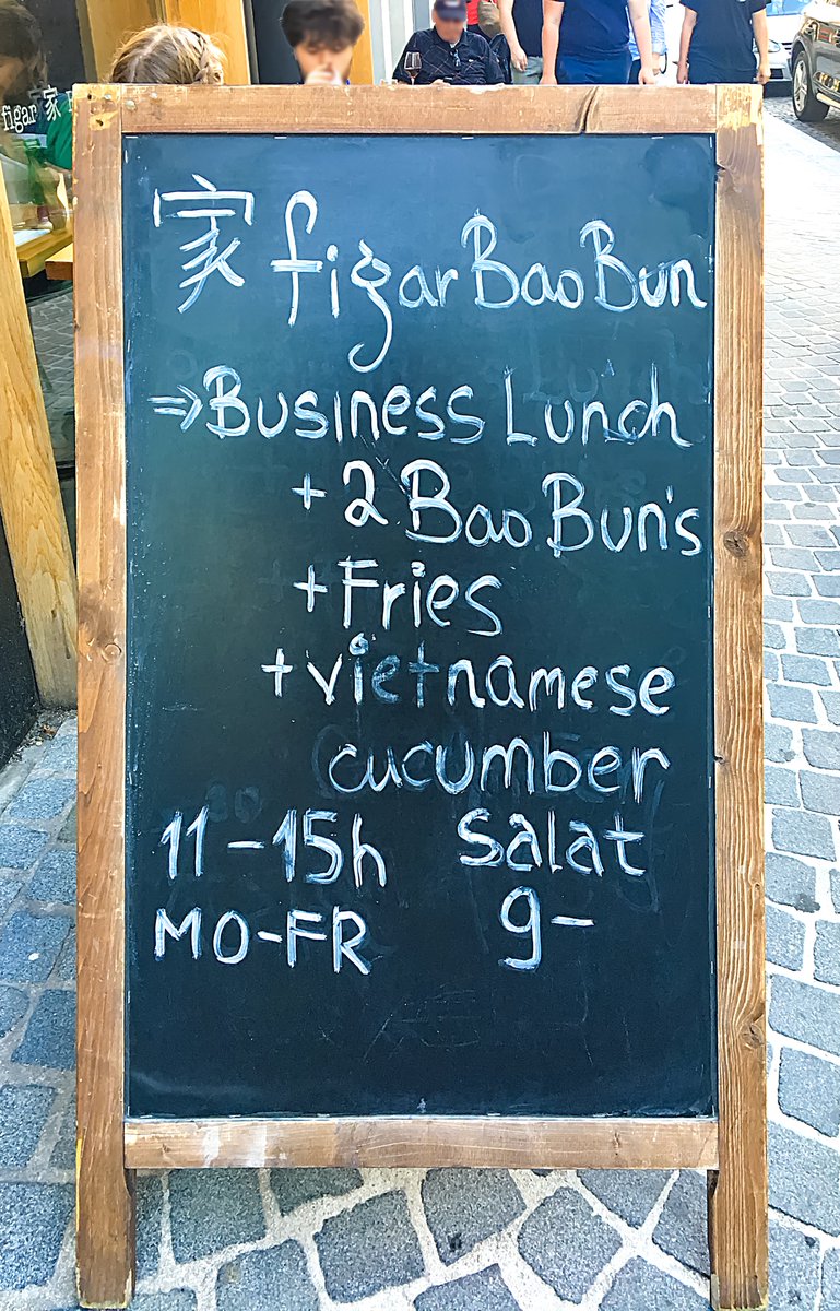 ark_496's tweet photo. #オーストリア  #ウィーン にて
#FigarBaoBun 

#日本料理屋 さんかと思いきや、 #台湾 の #ストリートフード である #パオ 専門店。
現在は #閉業 。

#アジアンレストラン
#Figar家BaoBun #Figar
#マルガレーテンシュトラーセ #マルガレーテン通り
#包 #バオ #割包 #クワパオ #台湾式バーガー https://t.co/WV8KSO2Yhd