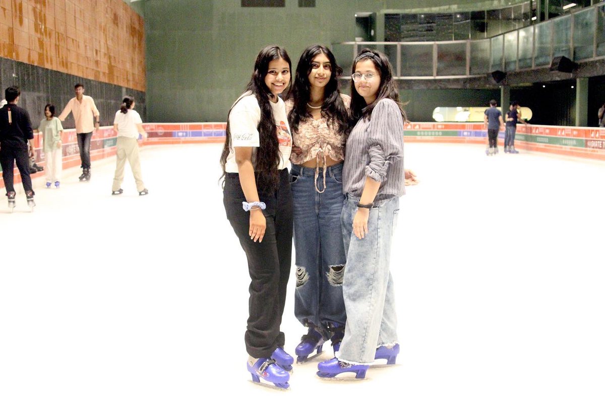 iskate_india's tweet photo. It’s always a good time at ISKATE. Book your ice skating session today: https://t.co/kRtK3yo5CC 
#iloveiskate #iskatebyroseate #coolnotcold https://t.co/oXfEqIJvR0