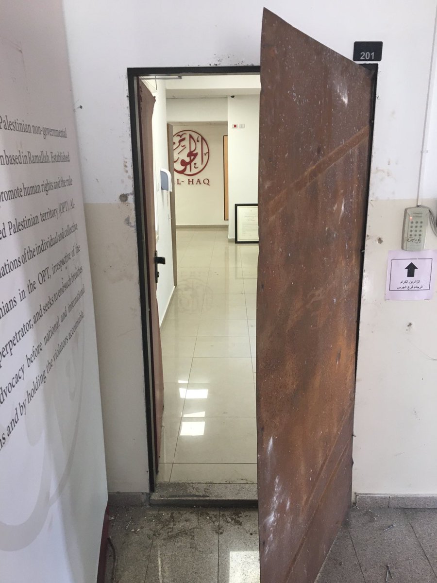 alhaq_org's tweet photo. 1. Our team arrived at Al-Haq’s offices this morning &amp; found the door, which IOF had bolted shut early morning, had been opened by the public, protesting against the targeting of civil society organizations!We assure you, Israel's arbitrary &amp; unlawful actions will not silence us. https://t.co/unSJ0Hhk5z