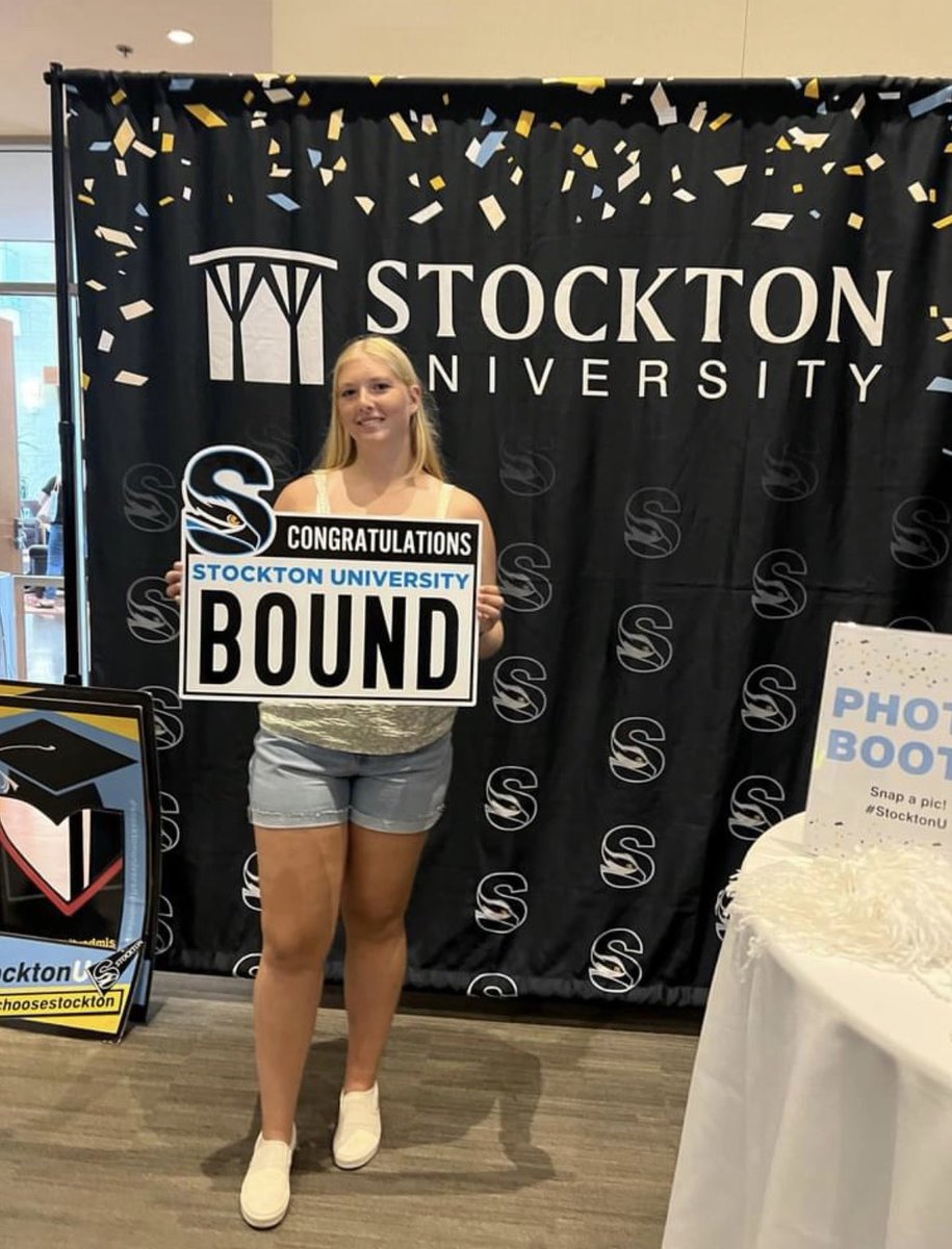 FTSD_'s tweet photo. @FTSD_ Congratulates @FTSD_HS Chloe Rzomp at Stockton University's "Early Decision Day" and receiving a Presidential Scholarship Award.  Chloe will be furthering her academic and athletic￼ career as a softball player at Stockton next year. #flashesproud💙💛 https://t.co/VvuxfWg2NH