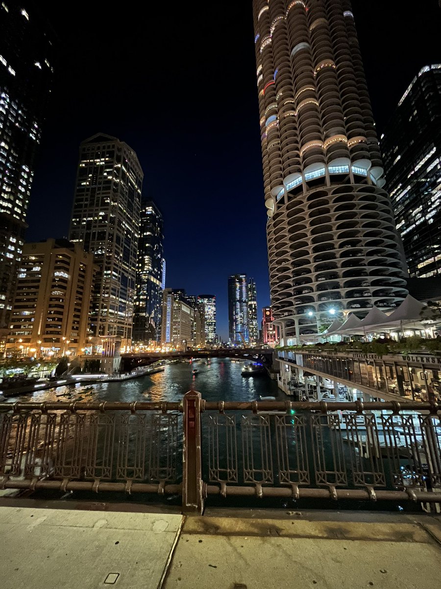 Amazing trip to the city for <a href="/ICWeightlifting/">ICW</a> . Tons of opportunity to spark real transformative change in Chicago!  #SocialJustice #reentry #workforce #partnership #fitness #community