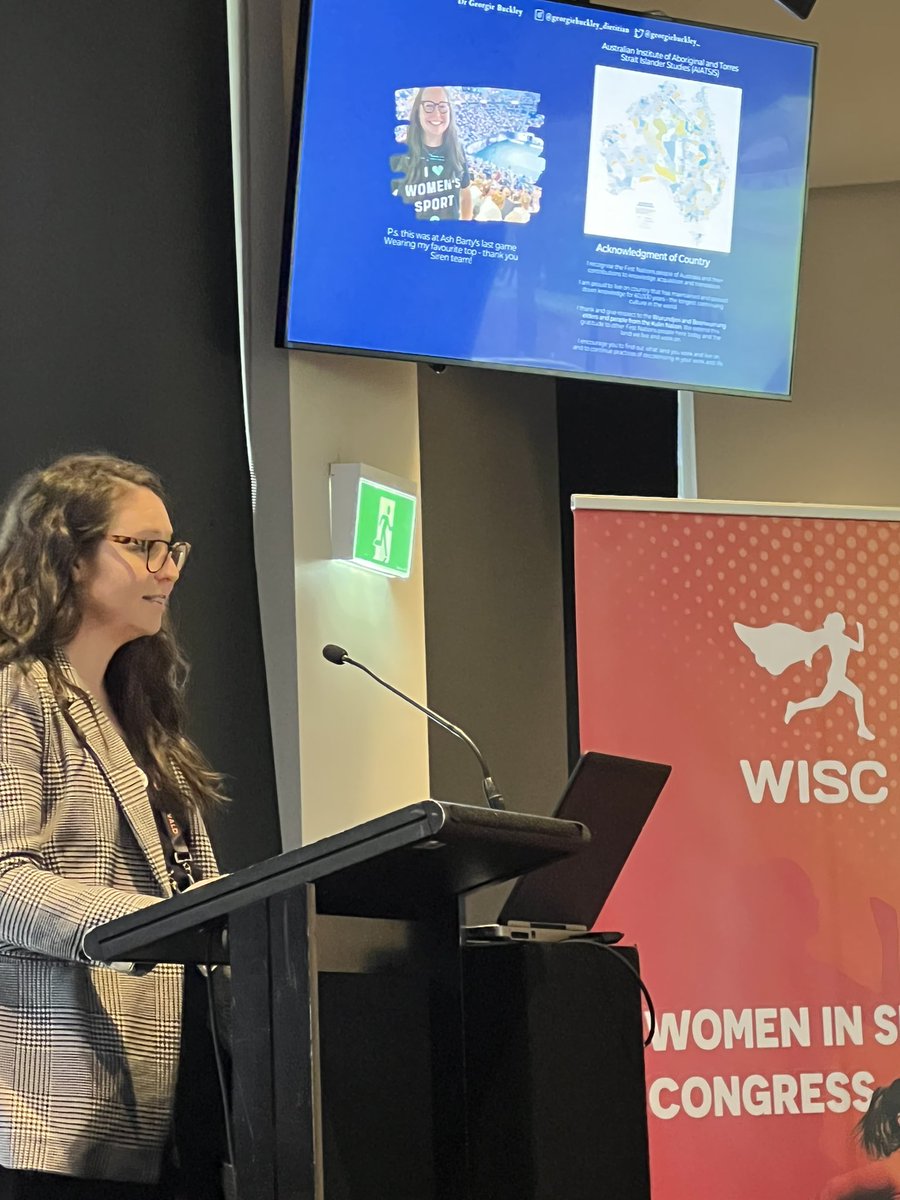 LaTrobeSEM's tweet photo. A thought provoking presentation @GeorgieBuckley_  on body image for women and girls in sport. ‘Everybody has their own body image’ there is a need to promote positive body image in the sporting environment #WISC22 @WISCongress https://t.co/4W71WNCPAO