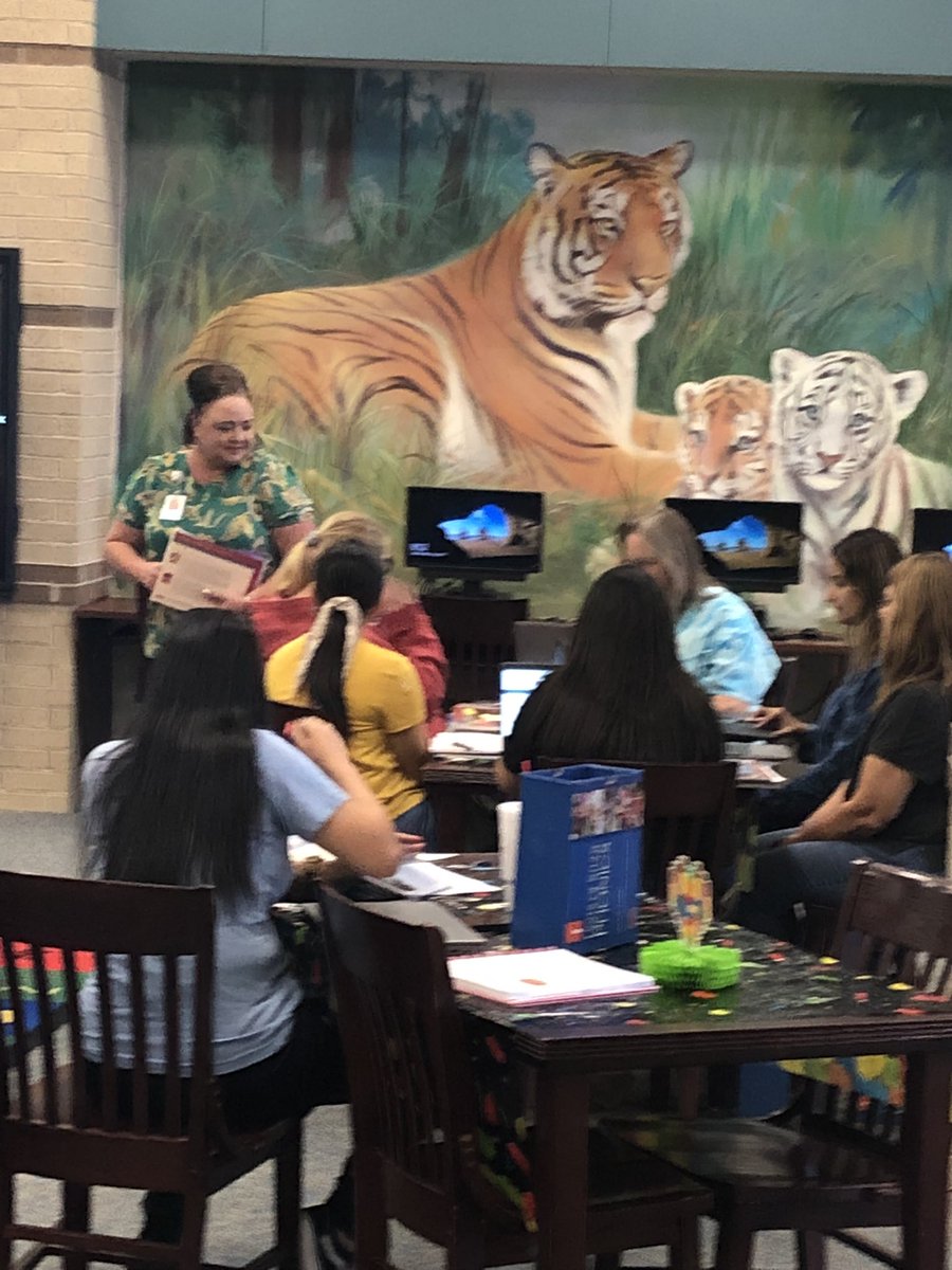 HeadiyehM's tweet photo. What a day of learning at Thomas Elementary! K-2 Ts diving deep into @TCRWP Units of Study Phonics, 3-5 &amp; Sped Ts were guided through new math &amp; science STAAR item types. Collaboration was high as Ts discussed meeting the needs of every child! #hearusROAR @LamarCISD @DianeParks8 https://t.co/tI6JEVM5IL