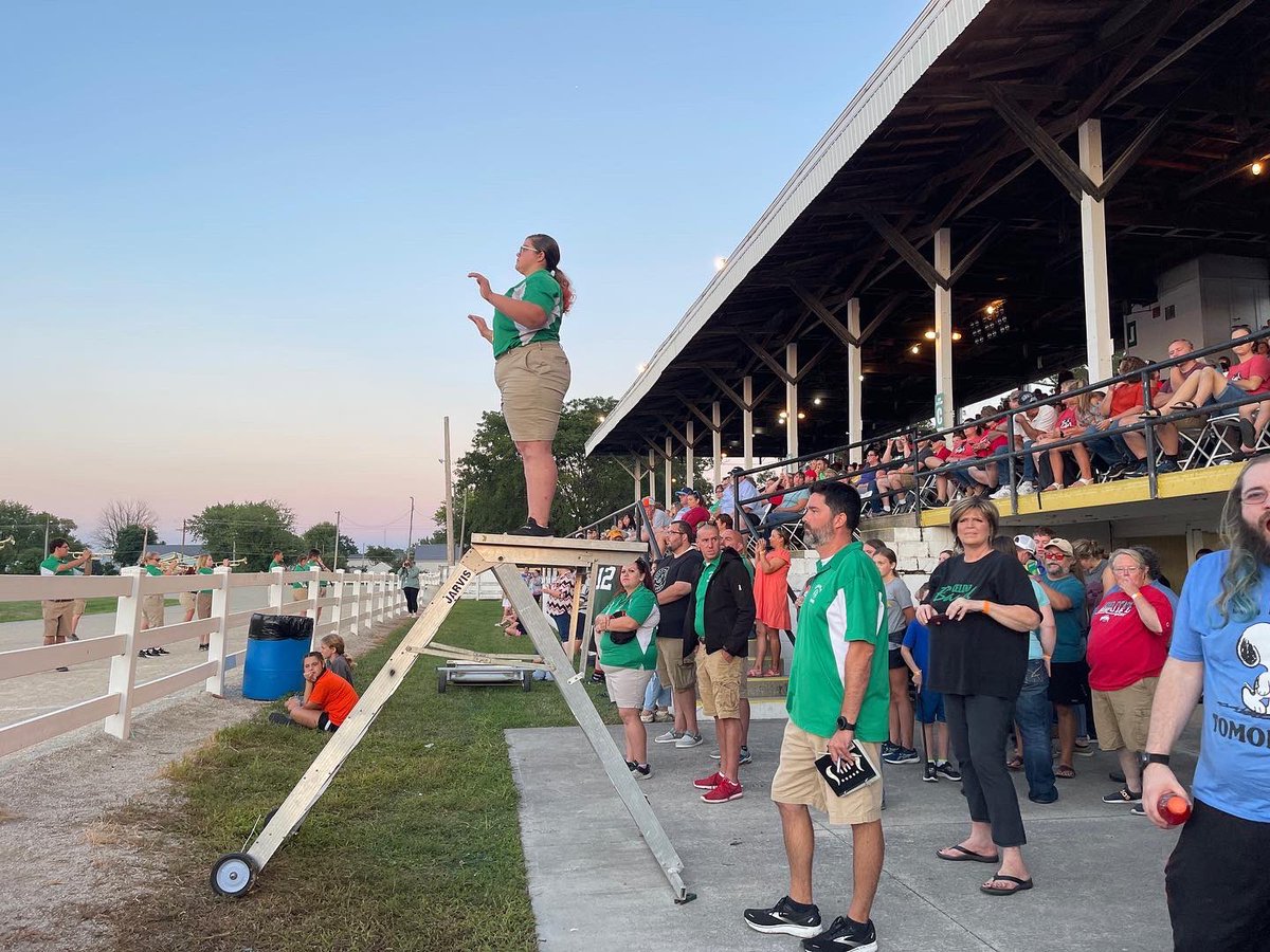 CelinaSchools's tweet photo. The Celina High School Marching Band performed this evening during Band Show at the Mercer County Fair. It was a great show from all the area schools! #BeABulldog #MercerCountyFair 🐾🎺🥁 https://t.co/SNuszMRhIZ