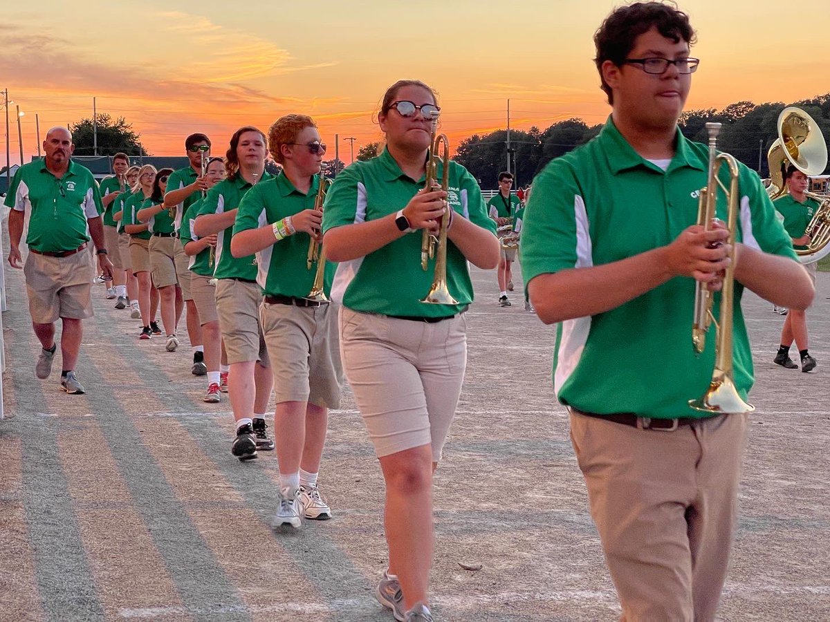 CelinaSchools's tweet photo. The Celina High School Marching Band performed this evening during Band Show at the Mercer County Fair. It was a great show from all the area schools! #BeABulldog #MercerCountyFair 🐾🎺🥁 https://t.co/SNuszMRhIZ