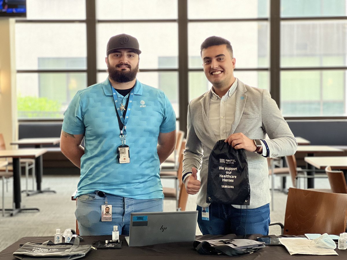 DMV team out here serving our First Responders since they serve us! Great event at Naval Support Activity Bethesda, <a href="/DMV_Fitz/">Austin Fitzwater🌐</a> did a great job running point for the day! More to come!! #FirstNet  <a href="/jillmill321/">Jillian Miller</a> <a href="/MrKay416/">Kaleb Alem</a> <a href="/404girl/">Betsy Francis</a>