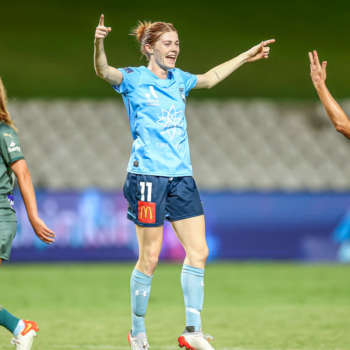 Congratulations to Cortnee Vine who has been selected in <a href="/TheMatildas/">CommBank Matildas</a>  squad for their upcoming friendly matches in Brisbane and Sydney 👏

We can't wait to see her doing her thing in the brand new Allianz Stadium 😍
#SydneyIsSkyBlue