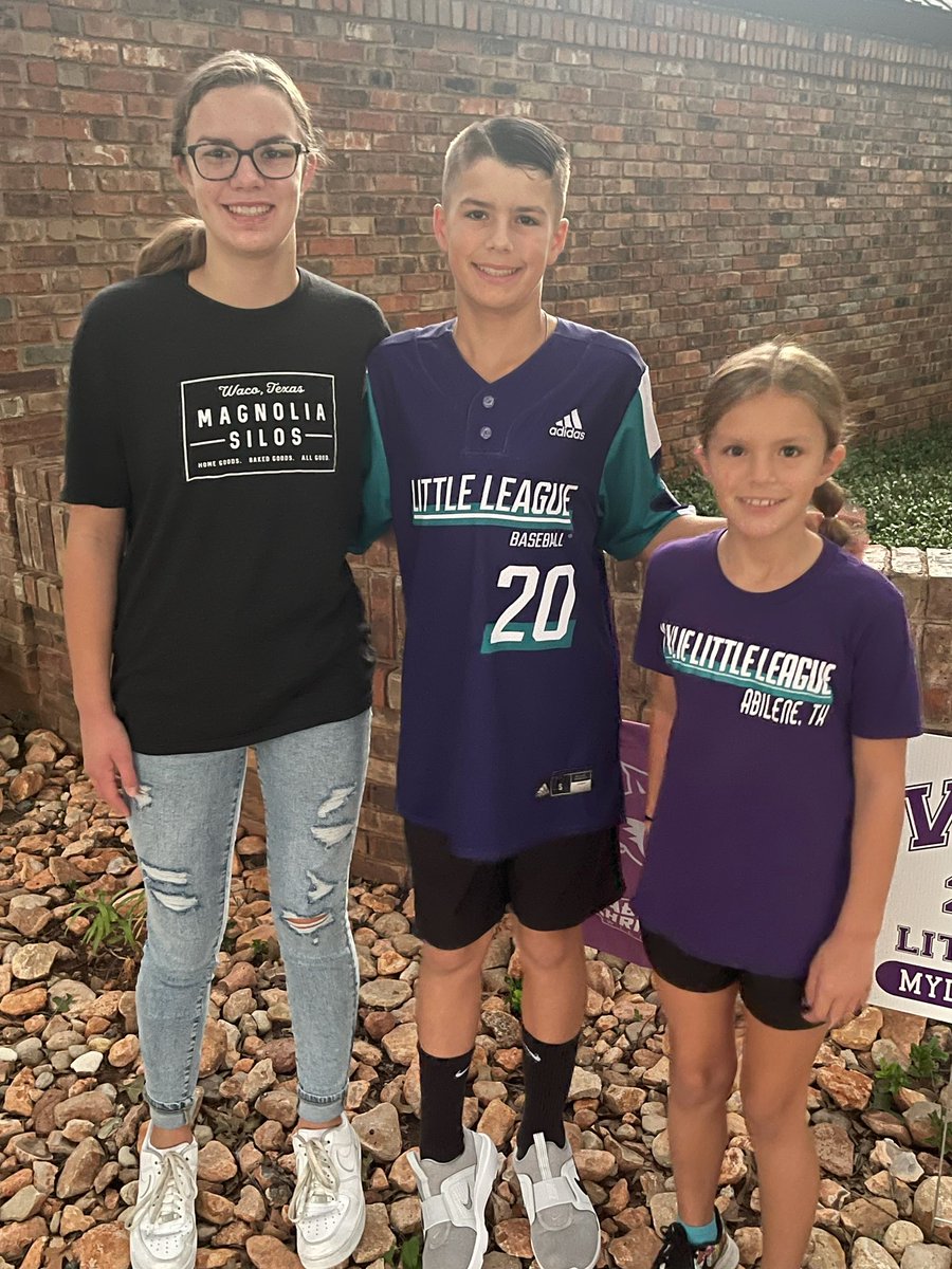 rick_mccarty31's tweet photo. Back to school in ABI…
What a difference a year makes! Best wishes to everyone as a new school year begins. #teammccarty https://t.co/YW2KhLLdNR