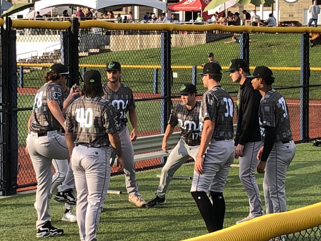 Nick Zwack (28), recently over from the J.D. Davis trade, seems to have already made friends with his new <a href="/EugeneEmeralds/">Eugene Emeralds</a> teammates. Elite hacky sack player.