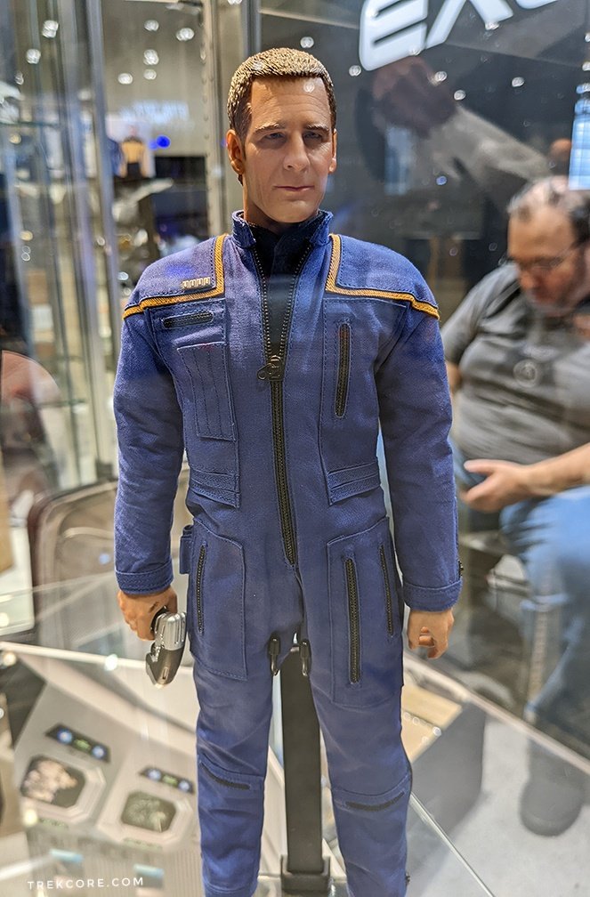 TrekCore's tweet photo. @StarTrekEXO6 Here are some photos of the Archer prototype release seen at April's MISSION CHICAGO convention -- including a good look at the included Porthos figurine.
#StarTrek #BakulaTime https://t.co/7dhbAzDrkH