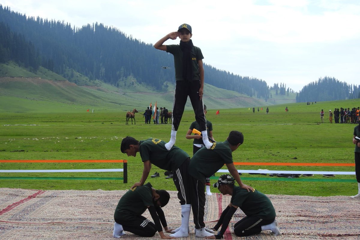 #HarGharTiranga
#MeraTirangaMeriShaan
#KashmirMeinTiranga
#GharGharTirangA
