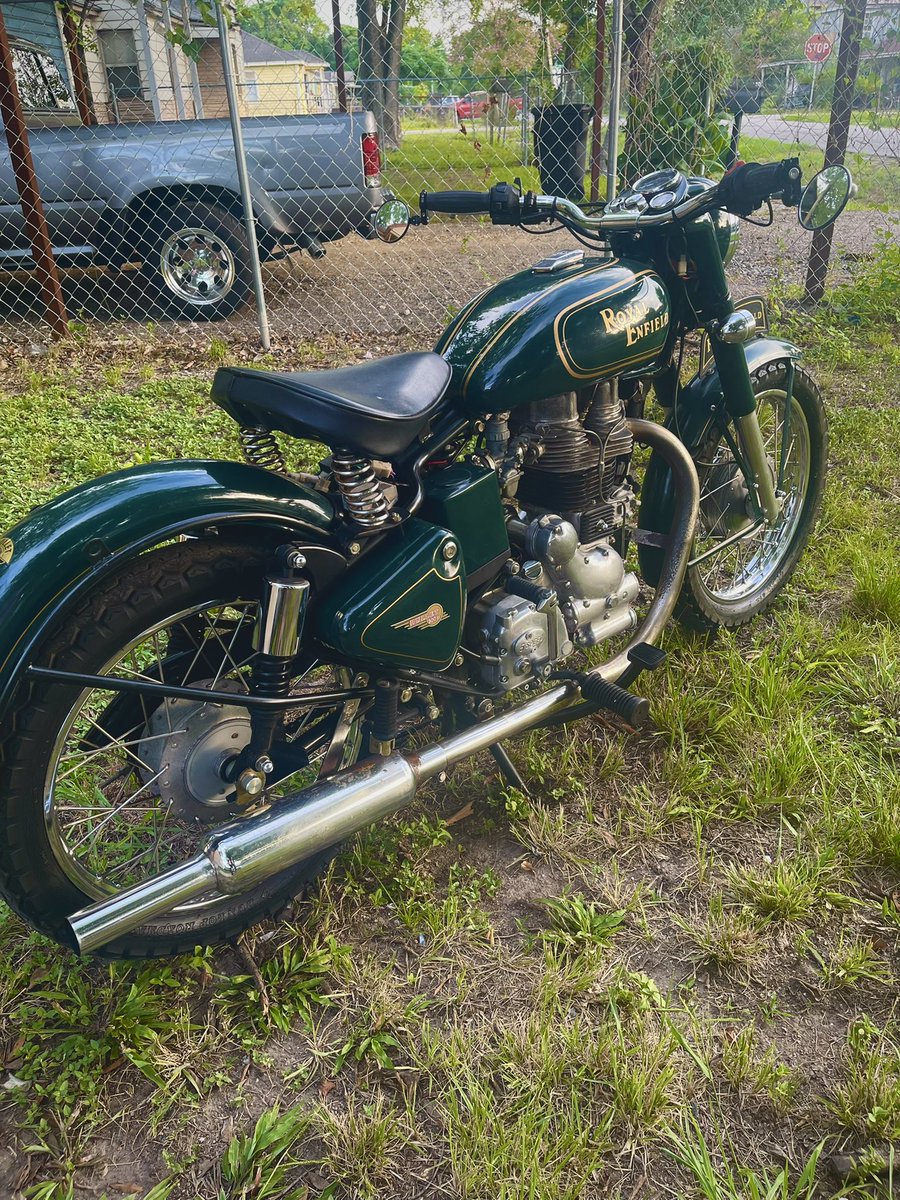 JustinCanScream's tweet photo. 🥹
#RoyalEnfieldBullet500 #motorcycle https://t.co/JbBszeR3la