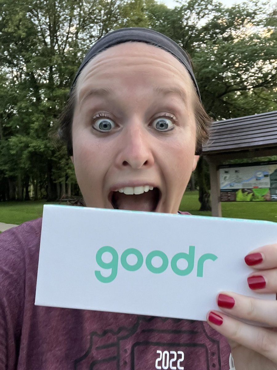 _kennedyannp's tweet photo. Thank you @SecondSoleOhio for a night of fun and the pair of goodrs! #runohio #milesformission #secondsole https://t.co/3foecaZscH