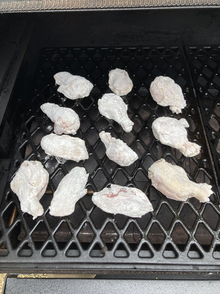 gue2306's tweet photo. @PitBossGrills @CocaCola Those wings are too complicated. Pat dry wings, baking powder, add you favorite sauce or rub at the end. Get to eat’n! https://t.co/83HBFBkRtJ