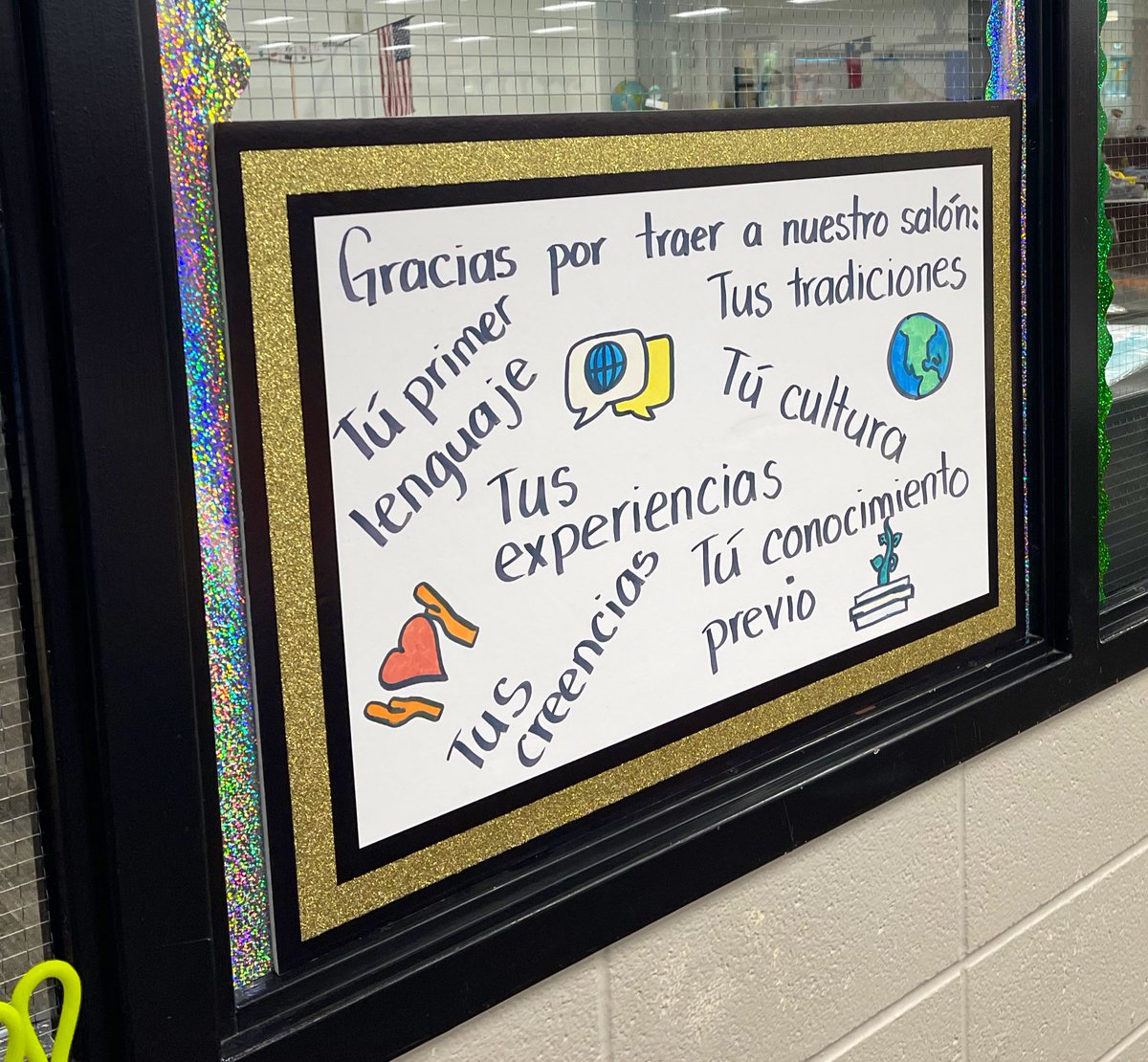 MsOrellanaR's tweet photo. Meet the teacher, day 1! @HolmsleyCFISD has loving and caring teachers @AnaMax16 @AnaDiaz_I17  @HolmsleyPTO   #holmsleyhusky https://t.co/JhRxsPQeNS