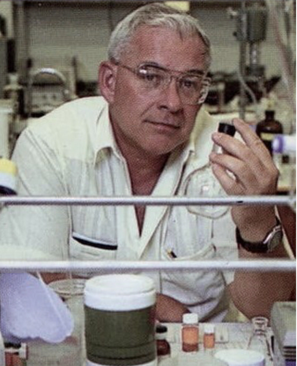 For the new comers to chemical ecology, in particular, who is this towering figure in the field and what is he well-known for? ⁦<a href="/ChemEcol_org/">International Society of Chemical Ecology</a>⁩ ⁦<a href="/AlvinHee_MY/">Alvin Hee</a>⁩ ⁦<a href="/ALAEQ2/">ALAEQ</a>⁩ ⁦<a href="/PereraNisa/">Nisansala Perera</a>⁩ ⁦<a href="/ManishKumar_22/">Manish Kumar, Ph.D.</a>⁩ ⁦<a href="/illy_husna/">Illy Husna</a>⁩ ⁦<a href="/NirodhaWeerara1/">Nirodha.Weeraratne</a>⁩