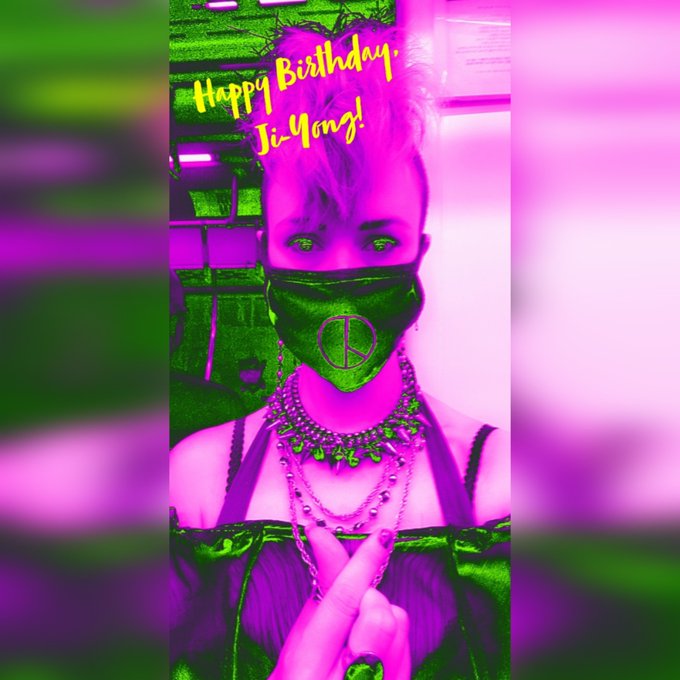 HAPPY 34/35 BIRTHDAY, G-DRAGON❗️  #GDRAGON #KWONJIYONG #HBDGD #BIGBANG  @IBGDRGN  @YG_GlobalVIP https://t<a href="/tag/gdragon"class="tags">#GDRAGON</a><a href="/tag/kwonjiyong"class="tags">#KWONJIYONG</a><a href="/tag/bigbang"class="tags"><span>#bigbang</span></a><a href="/tag/hbdgd"class="tags"><span>#hbdgd</span></a>