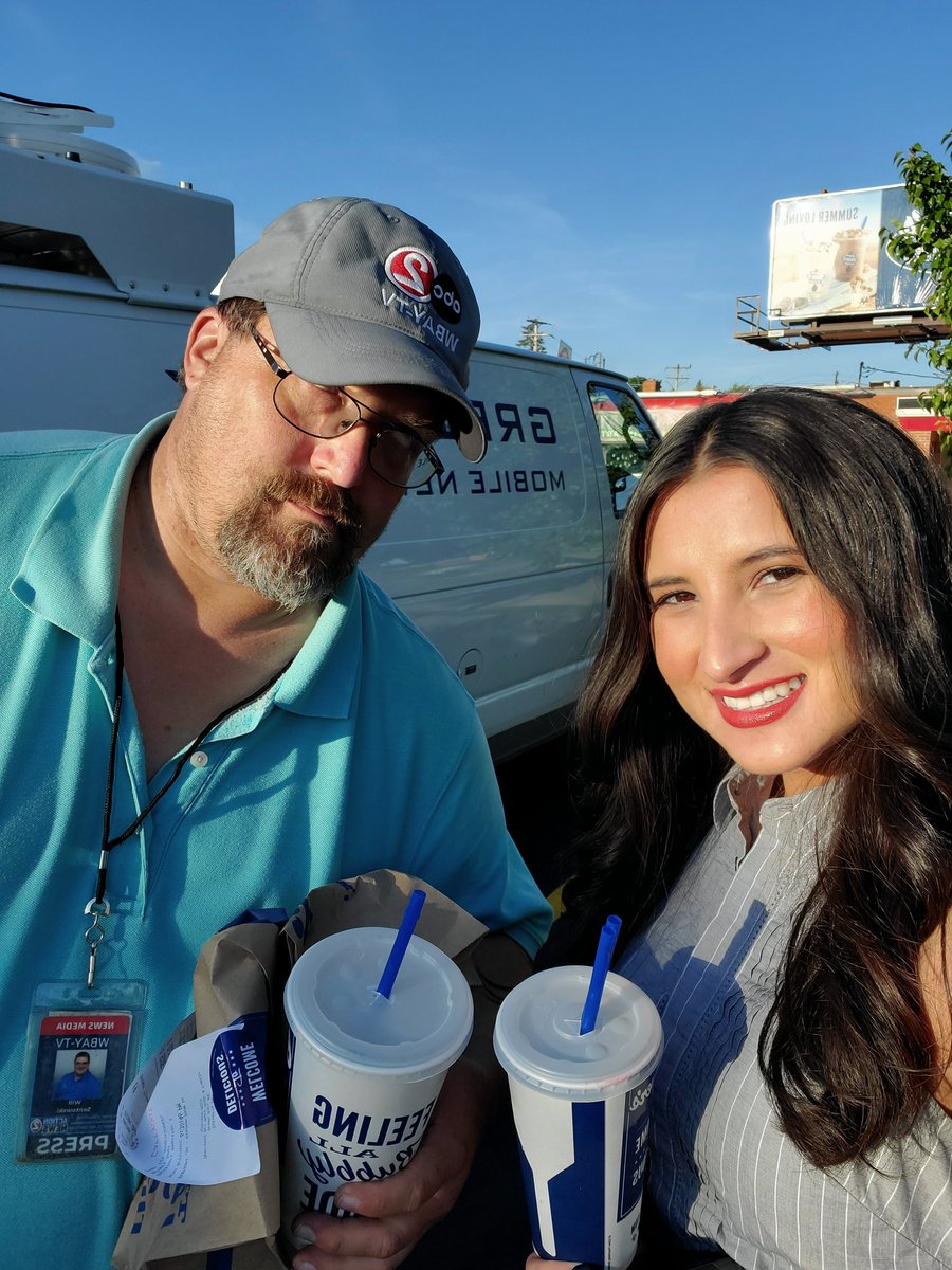 ctorresTV's tweet image. I'm working a double shift today, but it's not a bad thing when you get to work with an amazing photojournalist!!!
He's always doing goofy faces!
#doubleshift #longnight #news #teamworkmakesthedreamwork