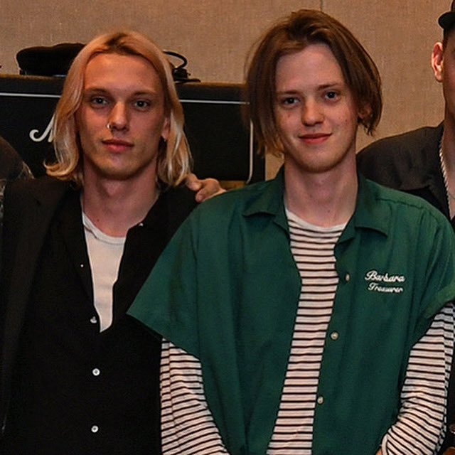 hiim_nalin's tweet photo. « ᴊᴀᴍɪᴇ ꜱᴀᴍ ʙᴏᴡᴇʀ »
🖤🤍§ #jamiebower #jamiecampbellbower #sambower #samuelduncanbower #bowerbrothers #brothers #siblings #iambyjamiebower §🤍🖤 https://t.co/W6HyaayIQ7