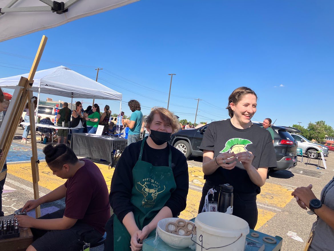 actrojans's tweet photo. 📚Back to School Night✏️

What a turn out! Our community partners and staff enjoyed meeting our students and families! Music, fun &amp; food. Let’s make this a great year! 

#achspride #trojans #aurorapublicschools #wearecreators https://t.co/UbBupsxtc9