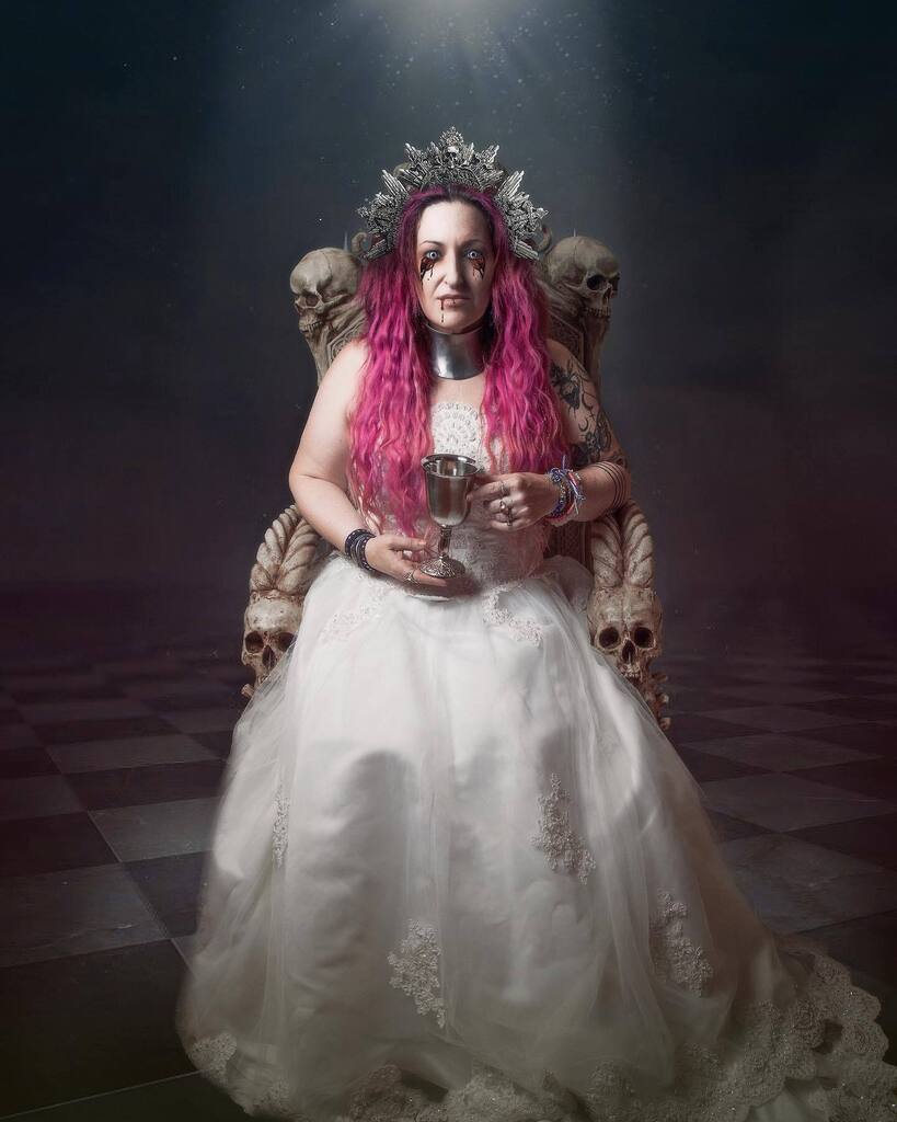 wickedepiction's tweet photo. Last one i promise #toomuchfun #wickeddepictionphotography #vampireselfies #pinkhairedvampire #fantasyportraits https://t.co/n810q85cQs https://t.co/2w6LldDVf2