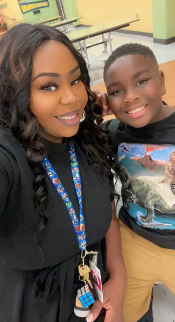 ashlie_ferrell's tweet photo. First year going to school together! Mommy is an elementary teacher now! This is going to be a wonderful year. #team5thgrade (π©π½βπ«) #team3rdgrade (π¦πΎ) #AldineConnected β₯οΈ https://t.co/nNpTSVBprH