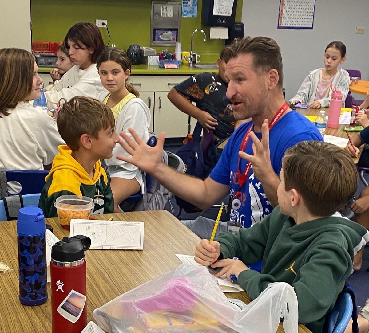 The VVE halls were filled with positive energy and smiles today! #belongvve
