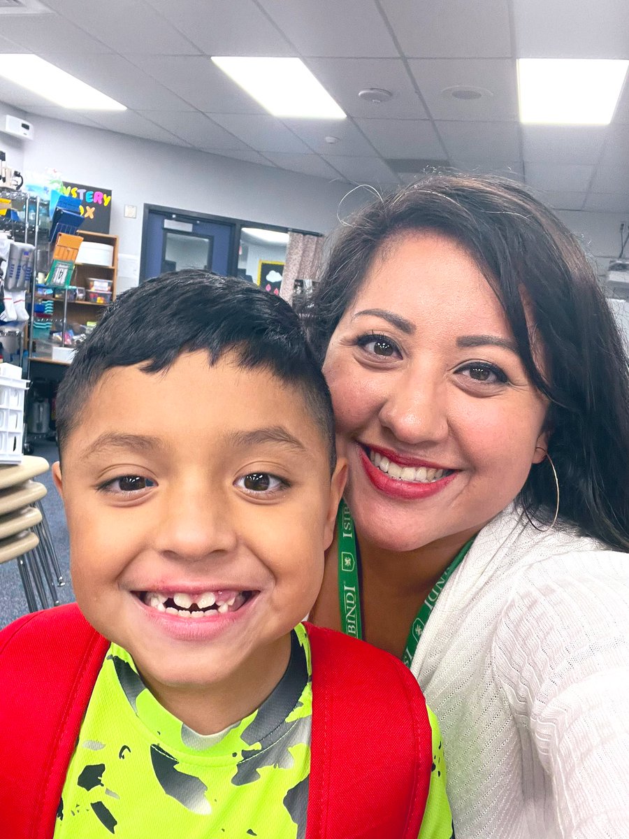 Mrs. Salinas tweet media