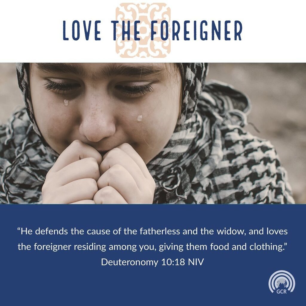 globalcast's tweet photo. āHe defends the cause of the fatherless and the widow, and loves the foreigner residing among you, giving them food and clothing.ā
Deuteronomy 10:18 NIV #missions #foreigner #refugees #refugee #bible #missionsmobilization #missionsmobilisation #glo⦠https://t.co/fYHauSFljh https://t.co/FhCGPqYgYN