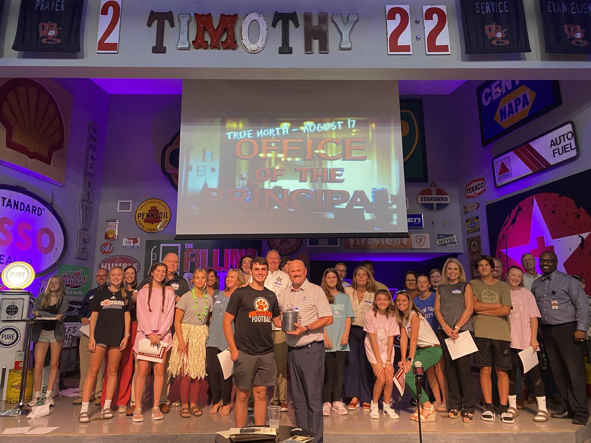 sycamoreskid's tweet photo. Tonight the students of @thenbyg invited the Principals/Assistant Principals of @rucoschools &amp; many other schools in our community (represented by students in our ministry) to be prayed over for the new school year. 

What a blessing to honor these heroes of our community. https://t.co/3vmMJPsjdc