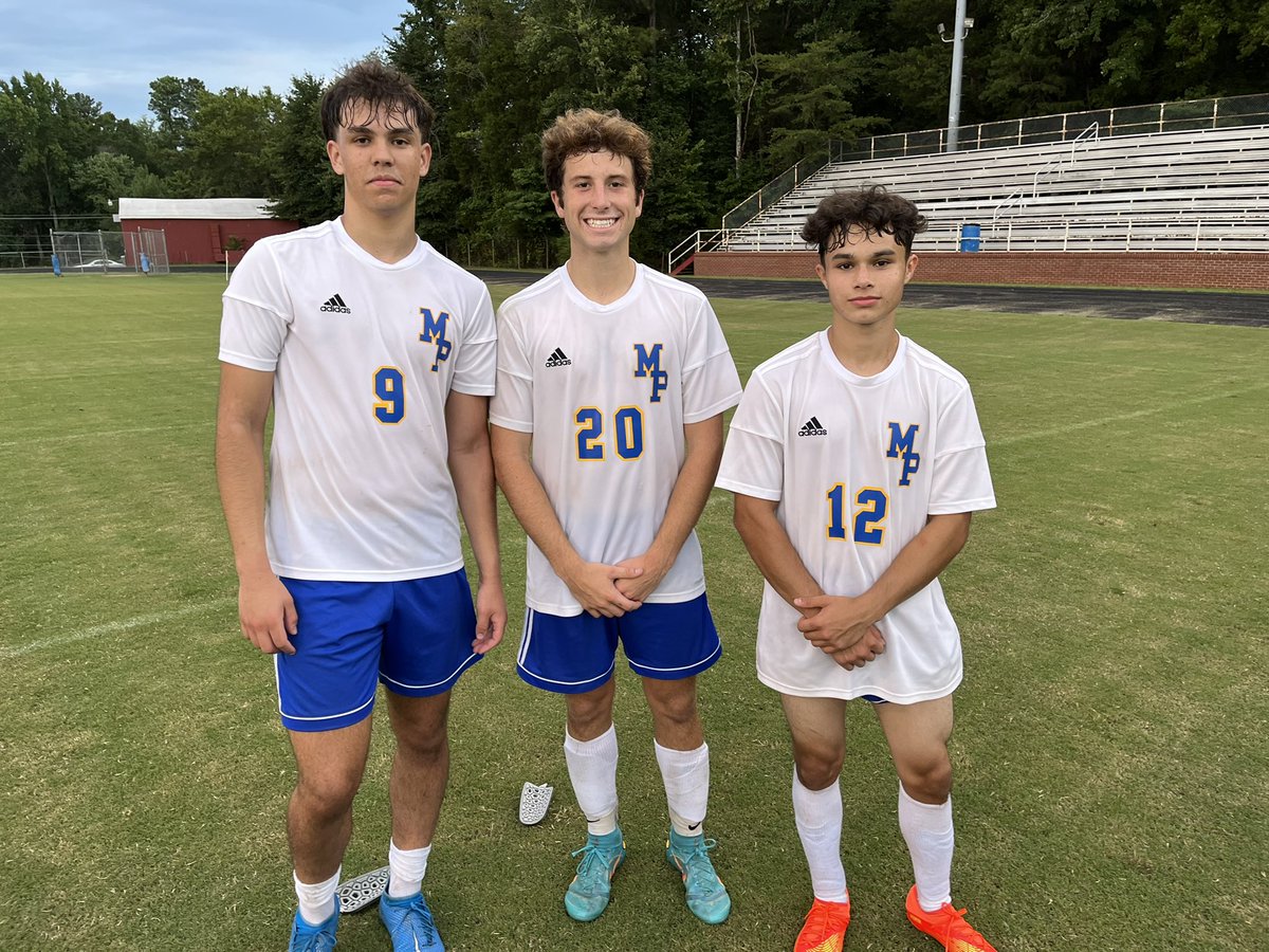 JohnFLewis4's tweet photo. Tigers win 5-2 tonight over East Rowan. Scoring Leo(9) 2 goals and 3 assists. Jackson (20) 2 goals and 1 assist and G(12) with one goal https://t.co/R1mi2A6utv