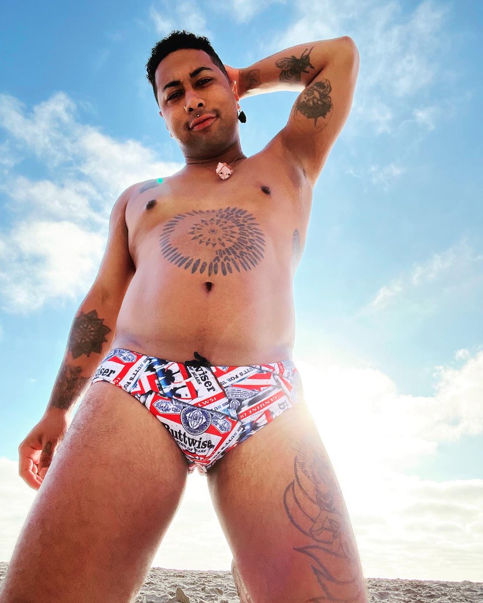 InlandHomo's tweet photo. You wanna get in the water papas? https://t.co/qLqB5vJabd