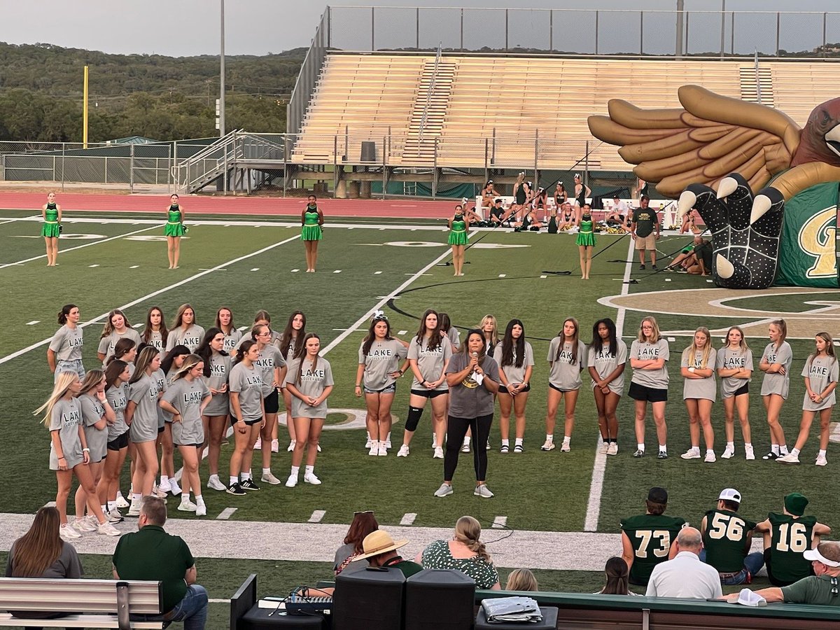 CLHawkVB's tweet photo. Meet the Hawks 2022!!! Here are your Volleyball Teams and Coach Clemons giving the run down for the season thus far! #pointhawks #thelakeisrising π π π https://t.co/DkBB73Kjr3