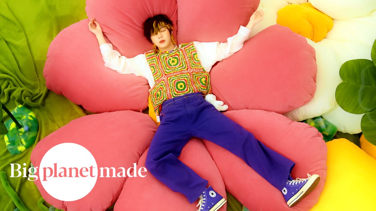 BPM_HSW's tweet photo. 하성운 (HA SUNG WOON)
The 7th Mini Album
'Strange World'

Mood Sampler (3D ver.)

🔗 https://t.co/mIO8fONeCA

2022. 8. 24. 6PM KST

#하성운 #HASUNGWOON
#Strange_World https://t.co/RAh5ipcJvS