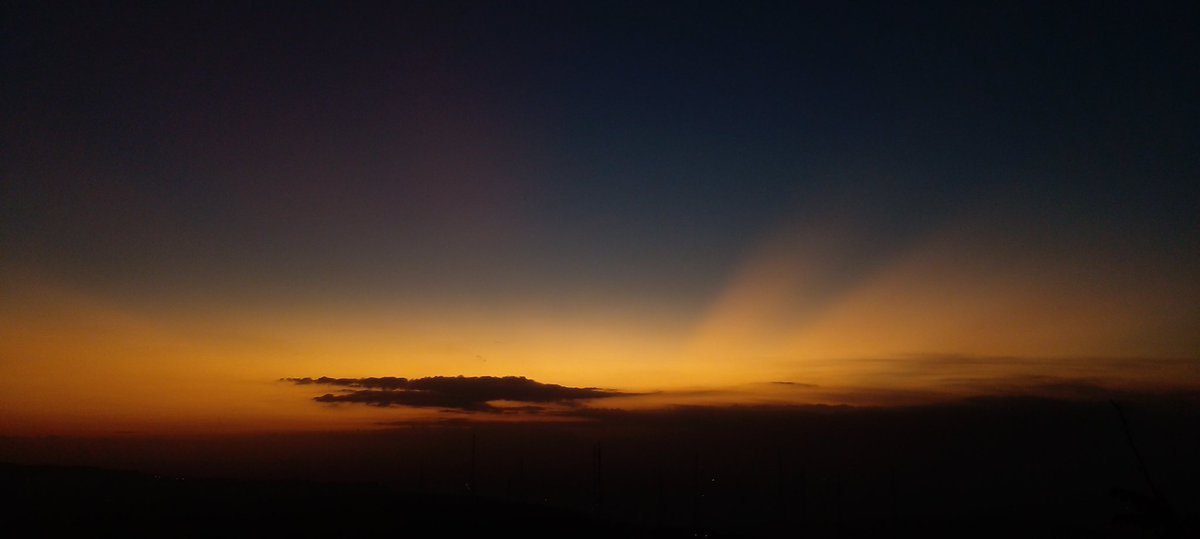IMissa0111's tweet photo. #Sunsetan https://t.co/dfps2oCMsG