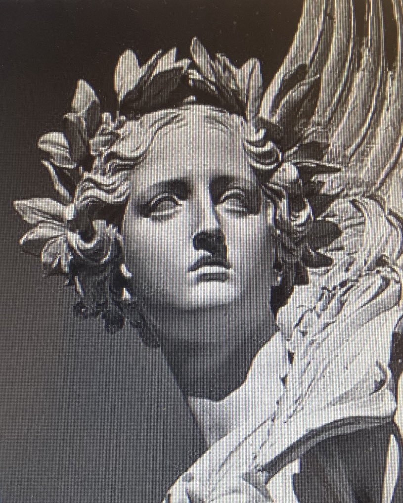 Lexolas__'s tweet photo. You’re telling me this ISN’t a statue of @TheVulcanSalute ??? https://t.co/Fne6oTmC2U
